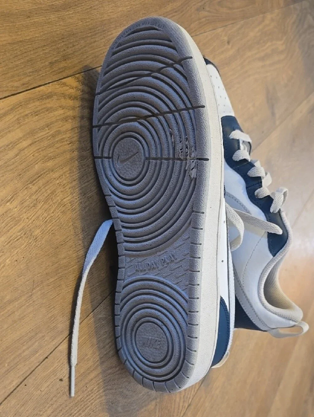 Nike Kids Low-Top Sneakers in White and Navy